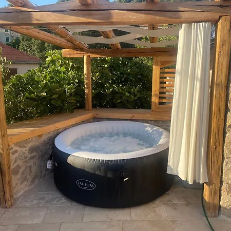 Teza Hvar Villa Veliko Grablje