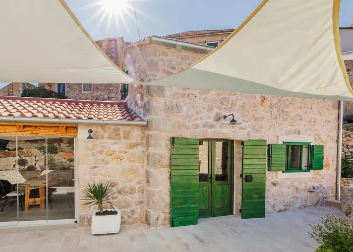 Teza Hvar Villa Veliko Grablje