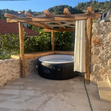 Βίλα Teza Hvar *